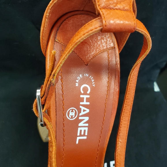 Chanel CC Logo T-Strap Platform Sandals - Picture 7 of 13